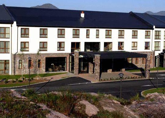 Golden'S Cove Apartments At Sneem Hotel المظهر الخارجي الصورة